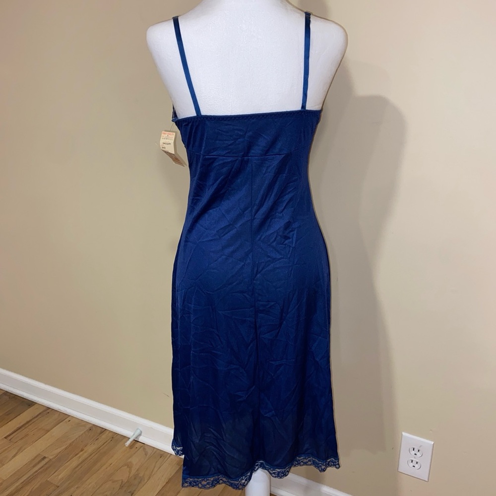 Vassarette Blue Lace Chemise - Picture 5 of 5